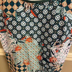 Women's swimsuit top